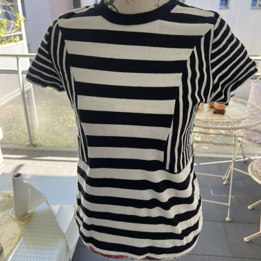 T-shirt a righe nero e bianco