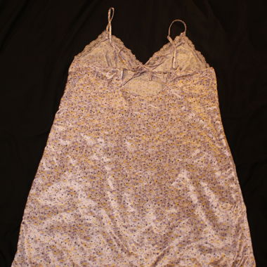 Robe nuisette florale à ourlet en dentelle