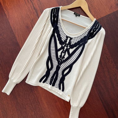 Maglione ESCADA crema XS con applicazioni nere