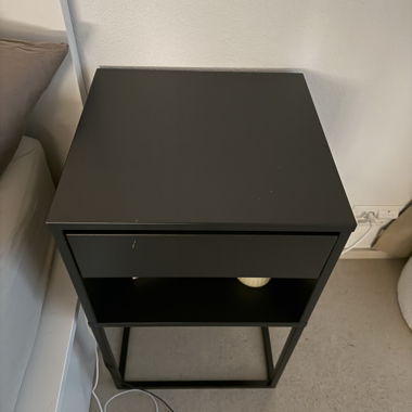 IKEA VIKHAMMER Nachttisch / Ablagetisch