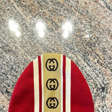 GUCCI Mütze (Preis verhandelbar)