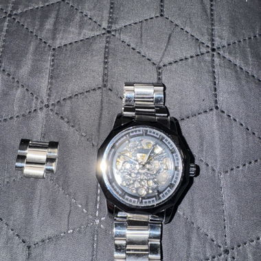 Montre à mouvements automatique 