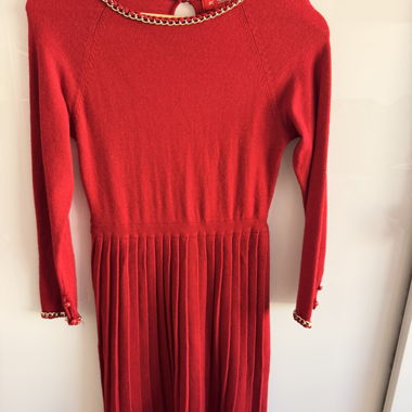 Rote Derhy-Kleid