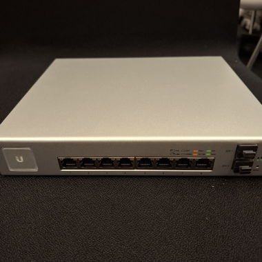 Switch UNIFI POE 8 150W