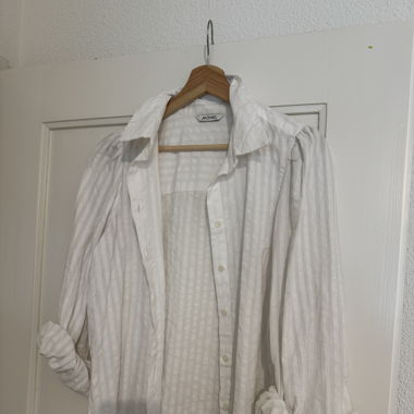 White shirt (princess vibe)