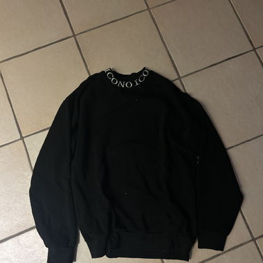Schwarzer Sweatshirt ICONO