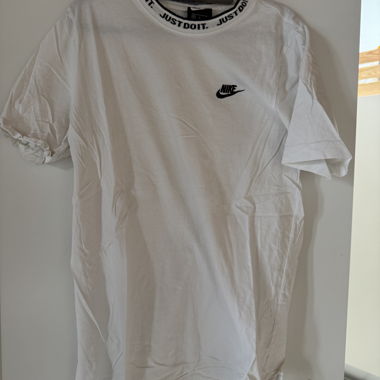 Nike T-Shirt weiss