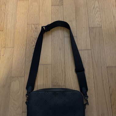 Louis Vuitton Bauchtasche