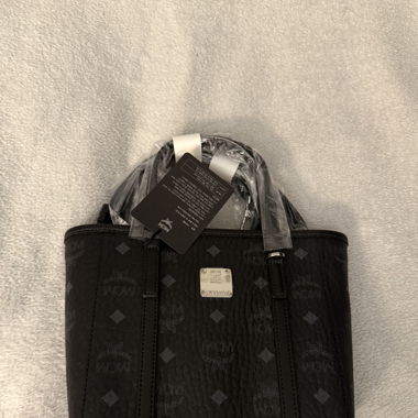 MCM Toni Vi Shopper Mni Bk, schwarz