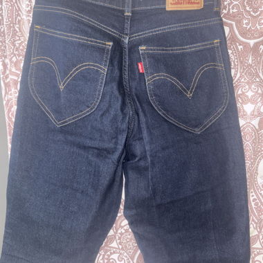 Dark Levi's Jeans 27x30