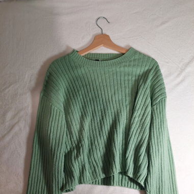 grüner pulli 