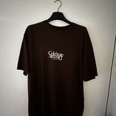 Braunes Grafik T Shirt
