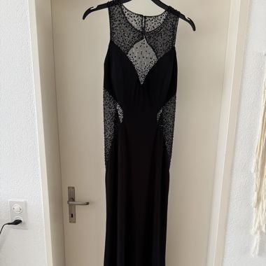 Schwarzes Abendkleid