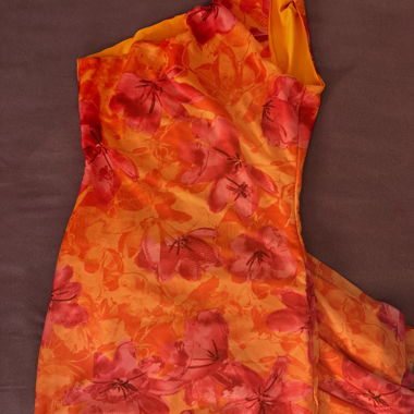Robe à fleurs orange