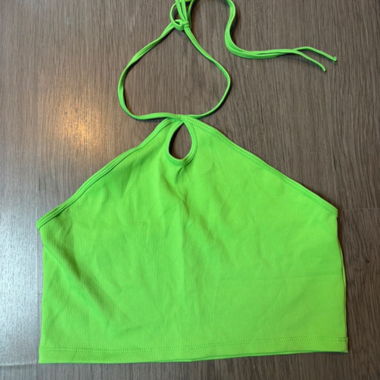 Haut dos nu vert 