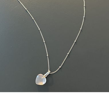Collana a cuore in quarzo rosa