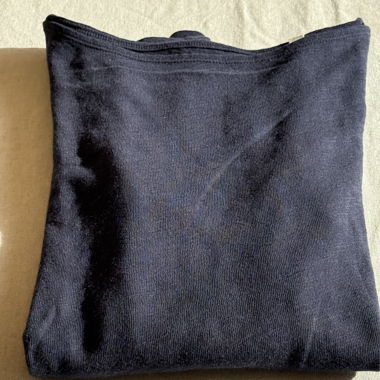 Sweat-shirt bleu foncé à manches longues