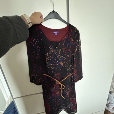 Kleid mit Blumenmuster