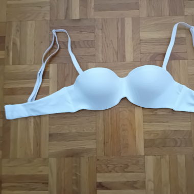 bra (removable straps)