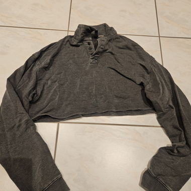 Grau Cropped-Langarm-Henley-Top