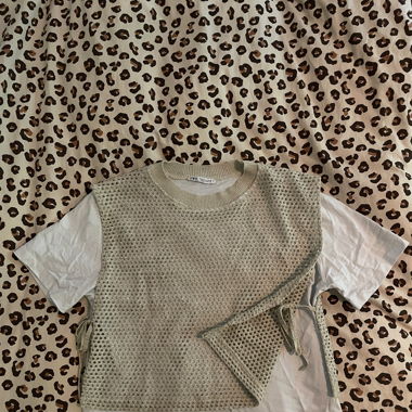 T-shirt mit angenähter Veste