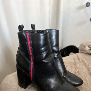 Bottines à talon 