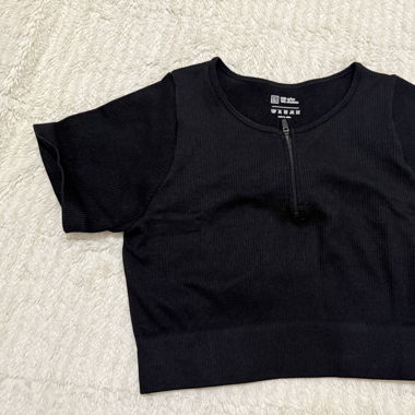 top de sport noir 