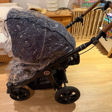 Passeggino con freno a mano