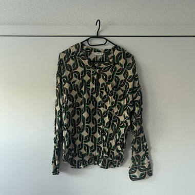 MNG Long-Sleeve Blouse