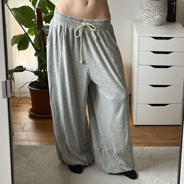 pantaloni della tuta baggy grigi