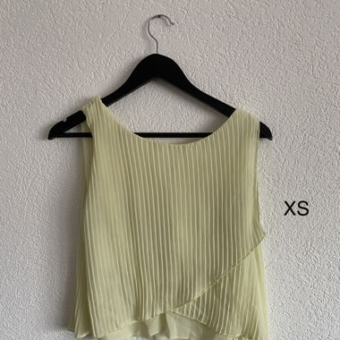 Top / T-Shirt