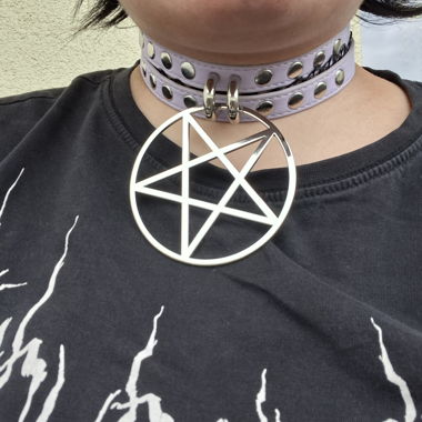 Chocker pentagramme lilas