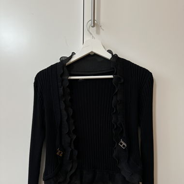 Schwarze strickjacke