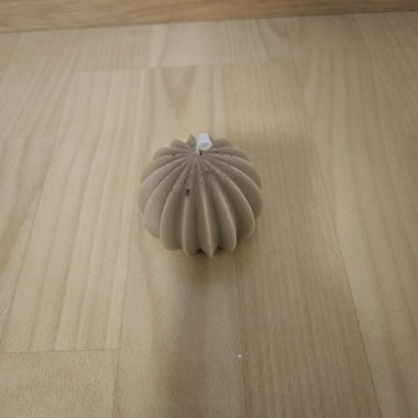 Candela decorativa beige rigata