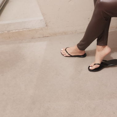 2 Paar Lack Flipflop gr.41 gebraucht