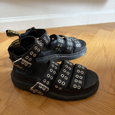 Sandales Dr. Martens