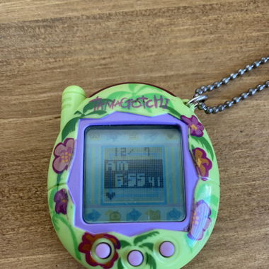 Vintage Bandai Tamagotchi 2004 Tropical Hibiscus