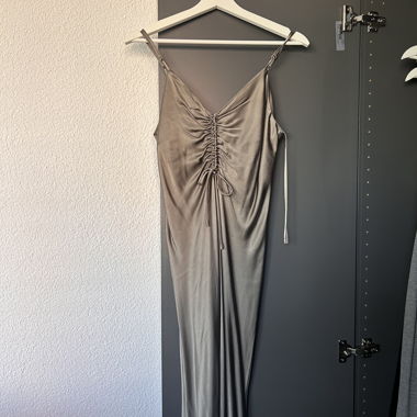 Abito in seta Zara
