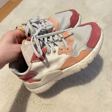 Adidas Sneakers