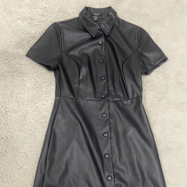 Vestito piccolo in ecopelle nero