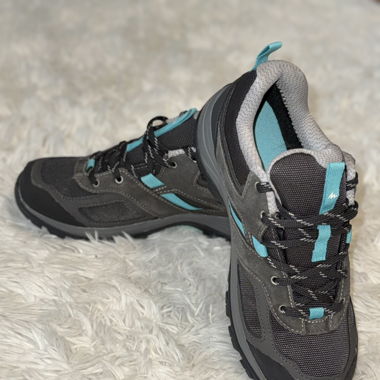 Chaussures imperméables de randonnée montagne