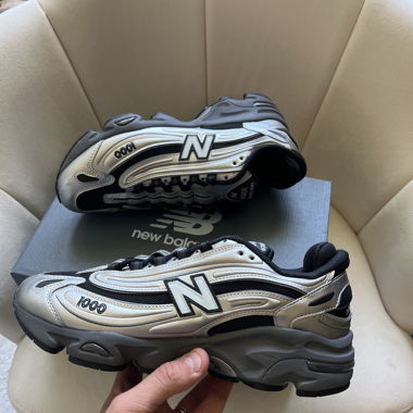 New Balance 1000 sneakers