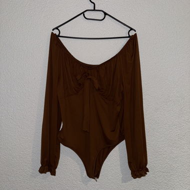 Brown long-sleeve bodysuit