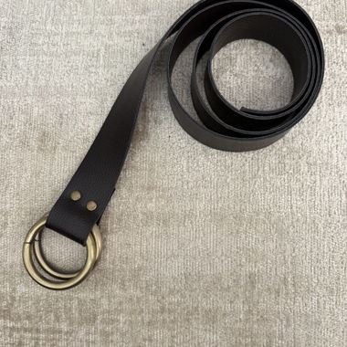 Cintura marrone con fibbia ad anello