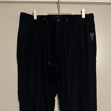 Pantalon de loisirs noir Guess, taille 32/32