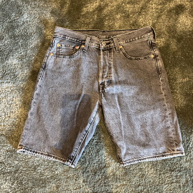 Levi’s 501 graue baggy jeansshorts