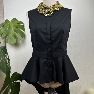 Black sleeveless shirt with tails JAYLOUCY