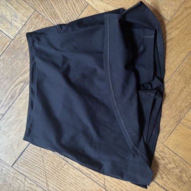 Gonna short sportiva nera di Girlfriend Collective