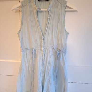 Blusa azzurra leggera