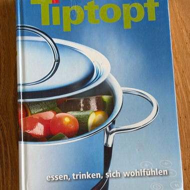 Tiptopf Cookbook in very good condition.